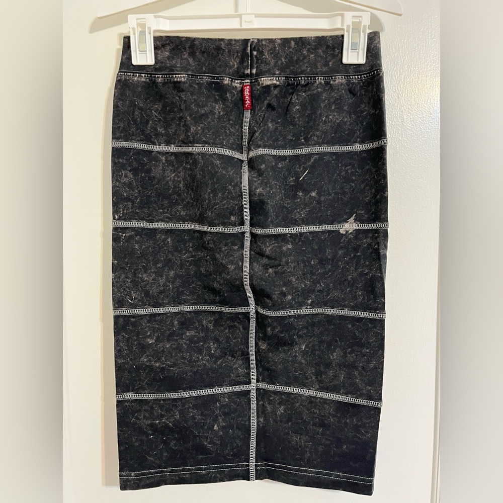 Hard Tail Black Striped Pencil Skirt new without tag - Picture 2 of 6